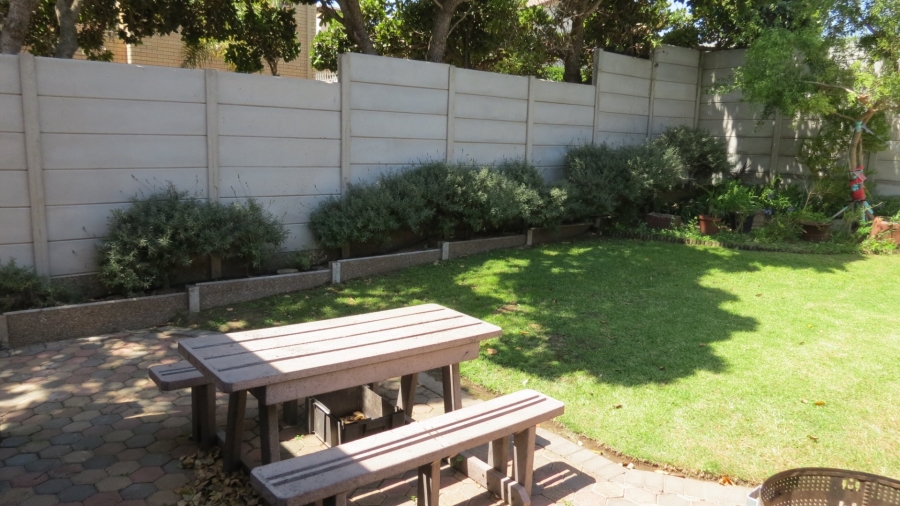 4 Bedroom Property for Sale in Diaz Beach Western Cape